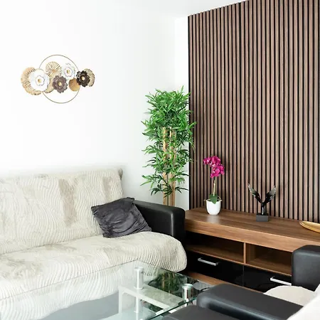 Apartamento Bus Station *